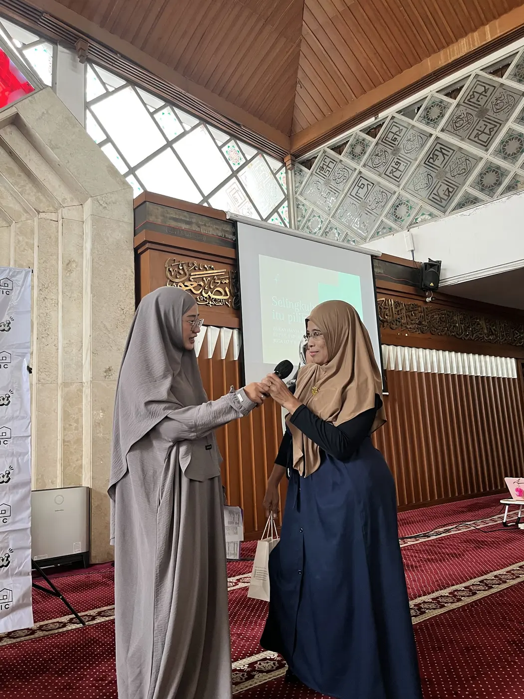 Sesi tanya jawab di masjid